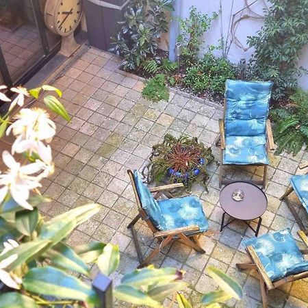 Logies La Chevre Folle - Lodging & Cooking In Style With Shared Kitchen Oostende Exterior foto