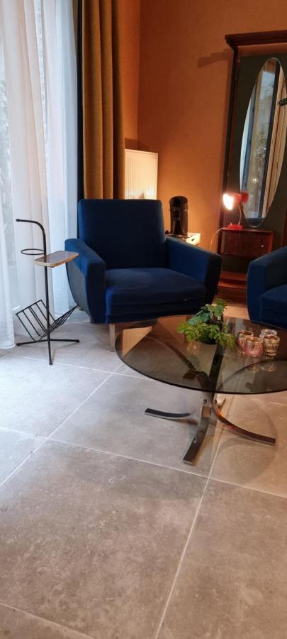 Logies La Chevre Folle - Lodging & Cooking In Style With Shared Kitchen Oostende Exterior foto