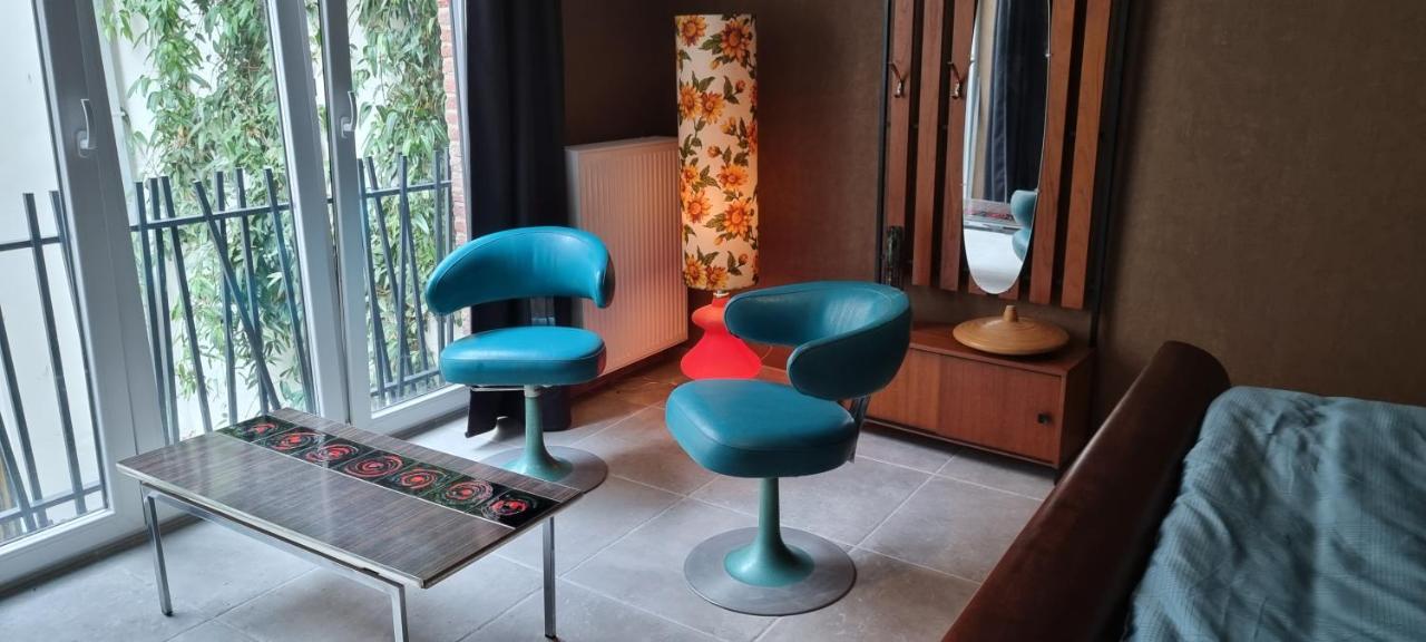 Logies La Chevre Folle - Lodging & Cooking In Style With Shared Kitchen Oostende Exterior foto